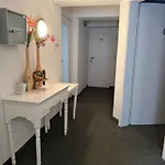 Am Burgtor 3*
